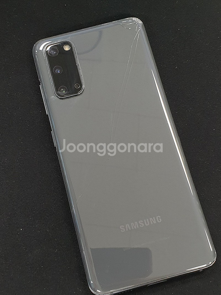 갤럭시 S20 그레이 128기가 20년 4월개통 무잔상 파손폰 9만에판매해요--0